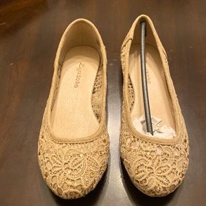 Flat lace rhinestone ballet shoes by zigi soho. Color Cinnamon. Style hypnotize